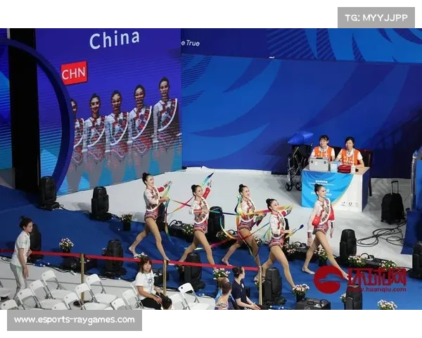 四川艺术体操教练贾玮维产后带队夺金:细节模拟成就稳定发挥 四川艺术体操教练贾玮维产后带队夺金:细节模拟成就稳定发挥